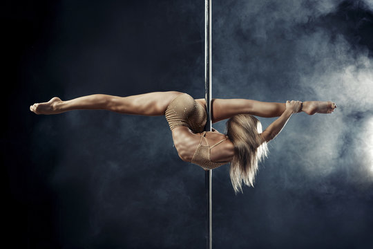 Detail Pictures Of Pole Dancers Nomer 9