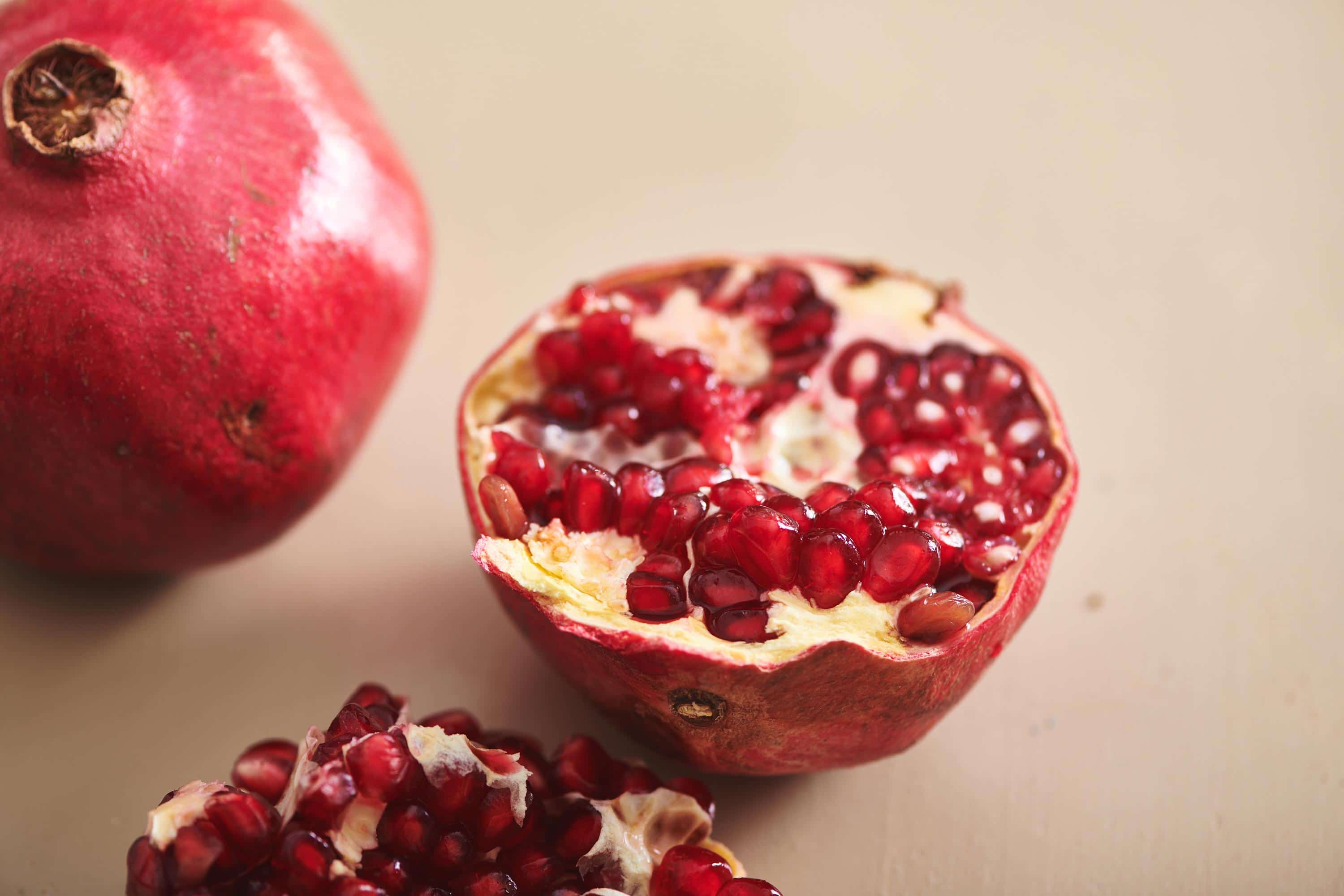 Detail Pictures Of Pomegranate Fruit Nomer 50