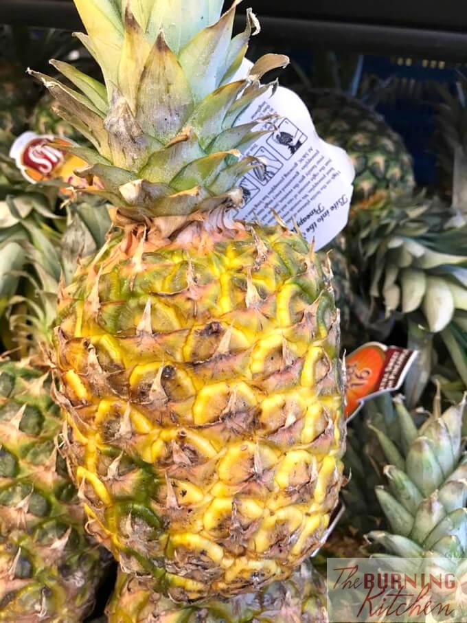 Detail Pictures Of Ripe Pineapples Nomer 46