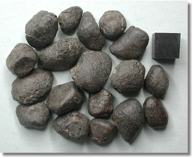 Detail Pictures Of Small Meteorites Nomer 39