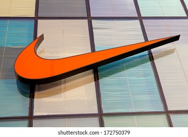 Detail Pictures Of The Nike Sign Nomer 47