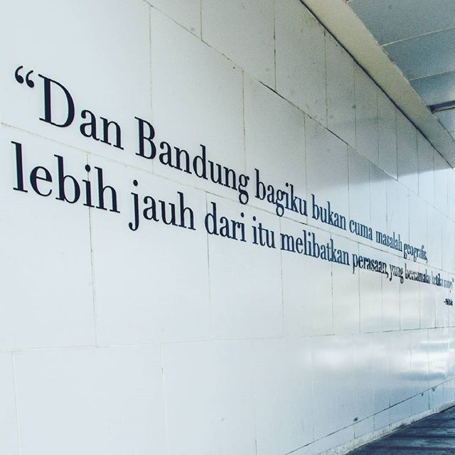 Detail Pidi Baiq Quotes Bandung Nomer 11