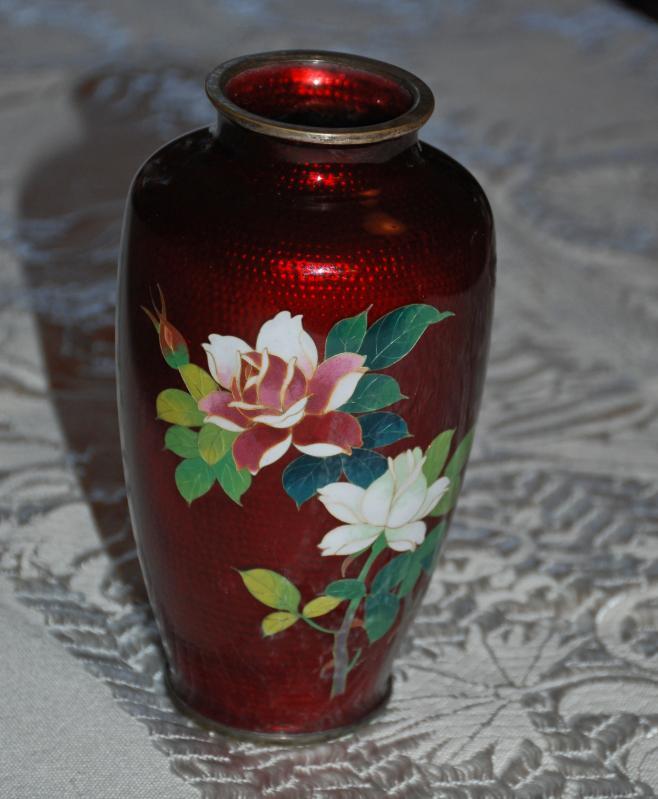 Detail Pigeon Blood Vase Nomer 19