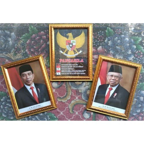 Detail Pigura Foto Presiden Nomer 40