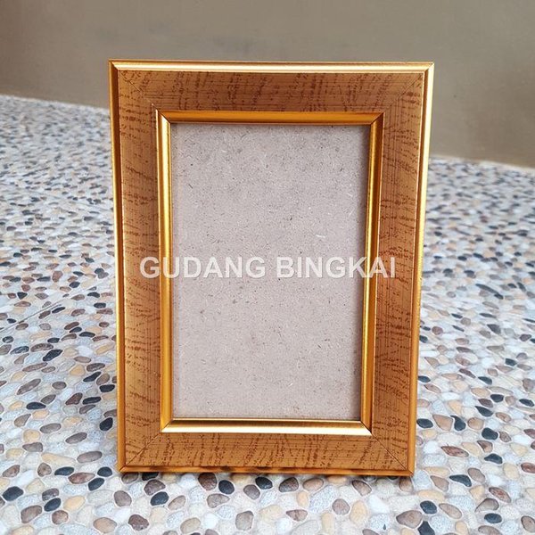 Detail Pigura Kayu Unik Nomer 47