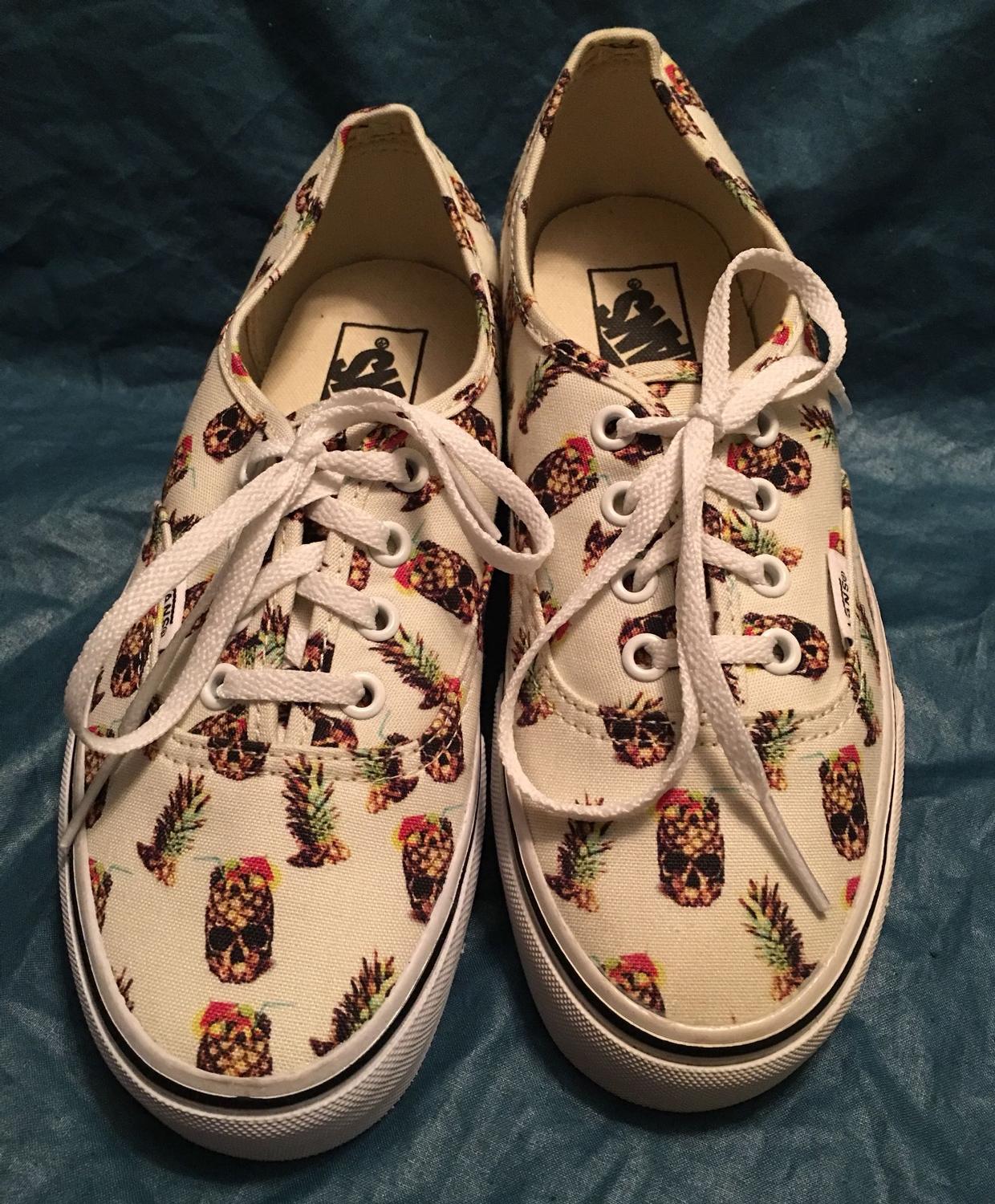 Detail Pineapple Skull Vans Nomer 17