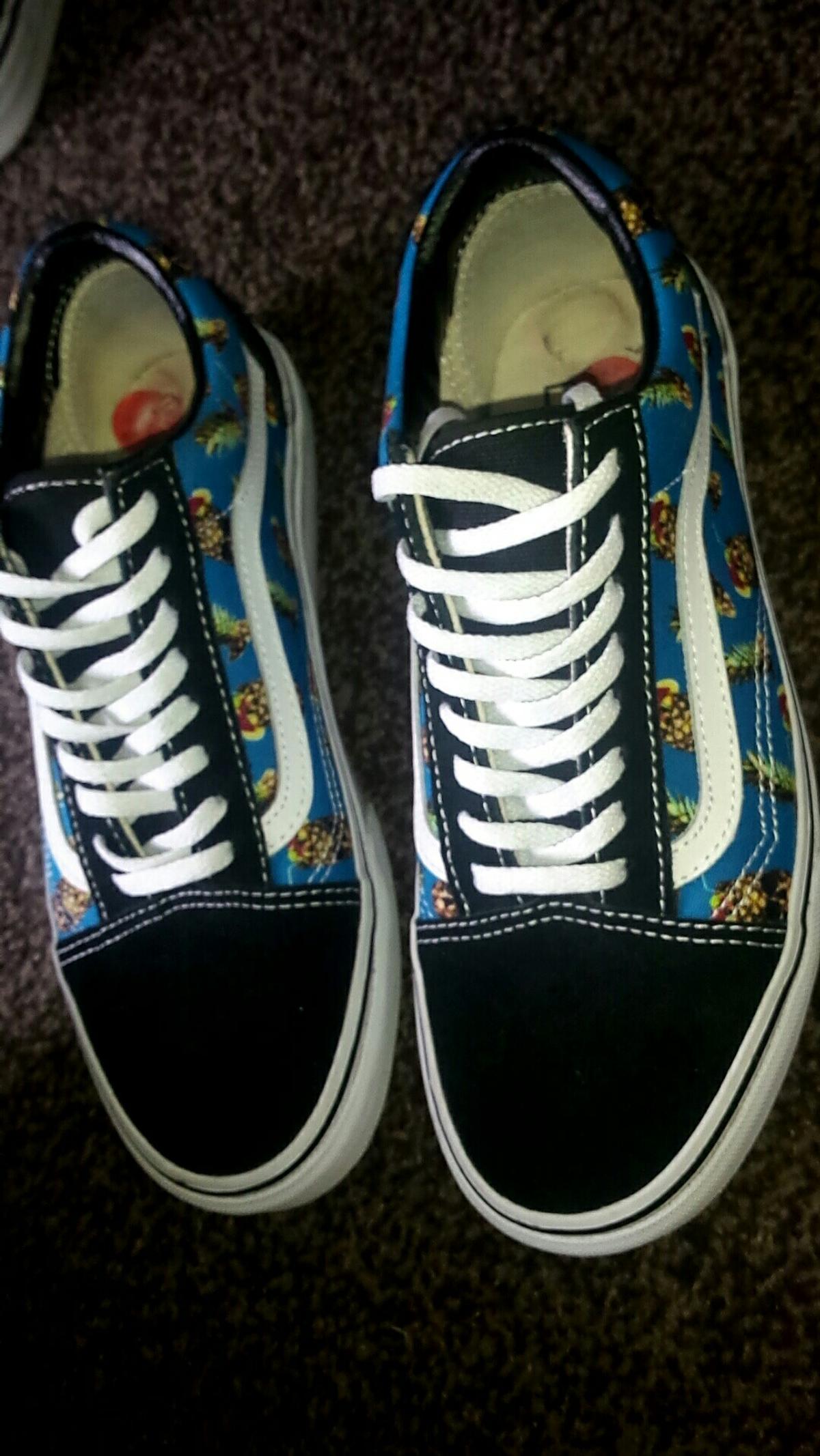 Detail Pineapple Skull Vans Nomer 57