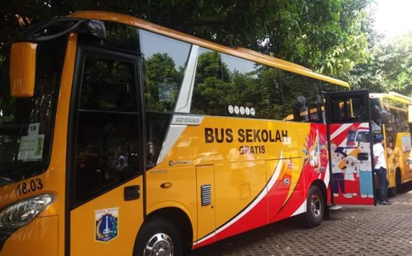 Detail Pinjam Bus Sekolah Gratis Nomer 2