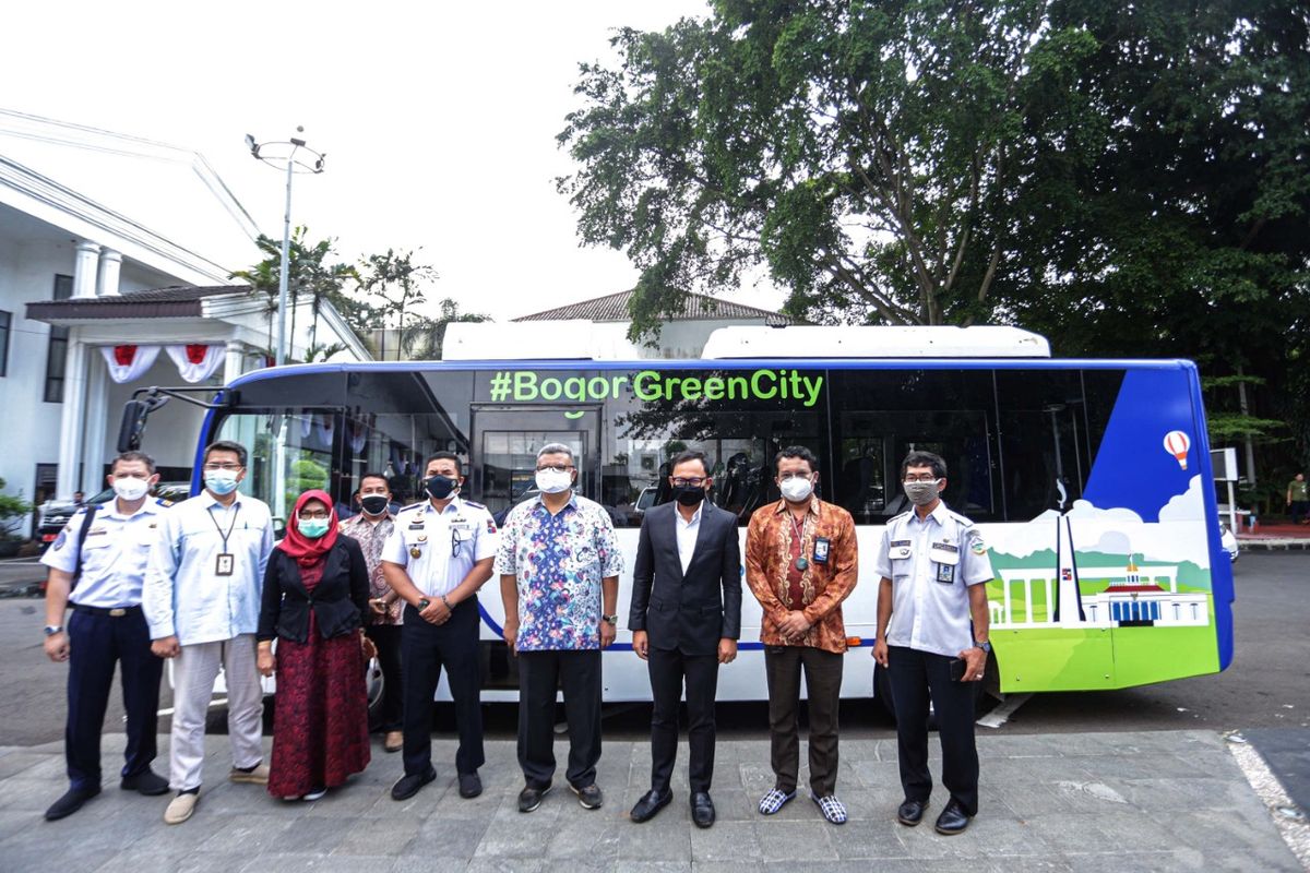 Detail Pinjam Bus Sekolah Gratis Nomer 21