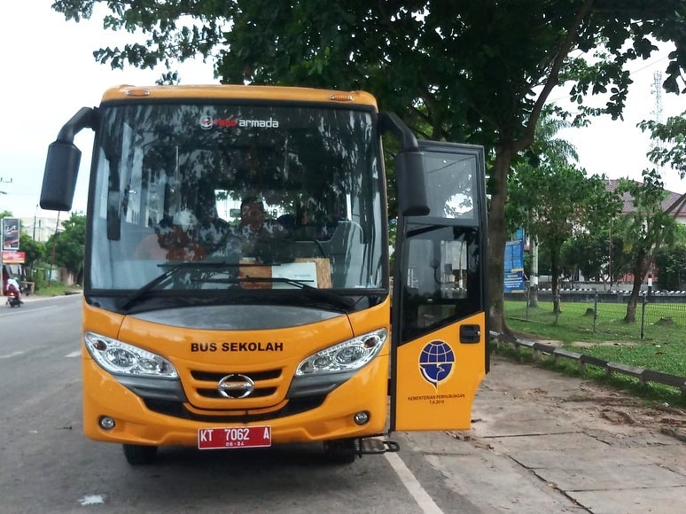 Detail Pinjam Bus Sekolah Gratis Nomer 32