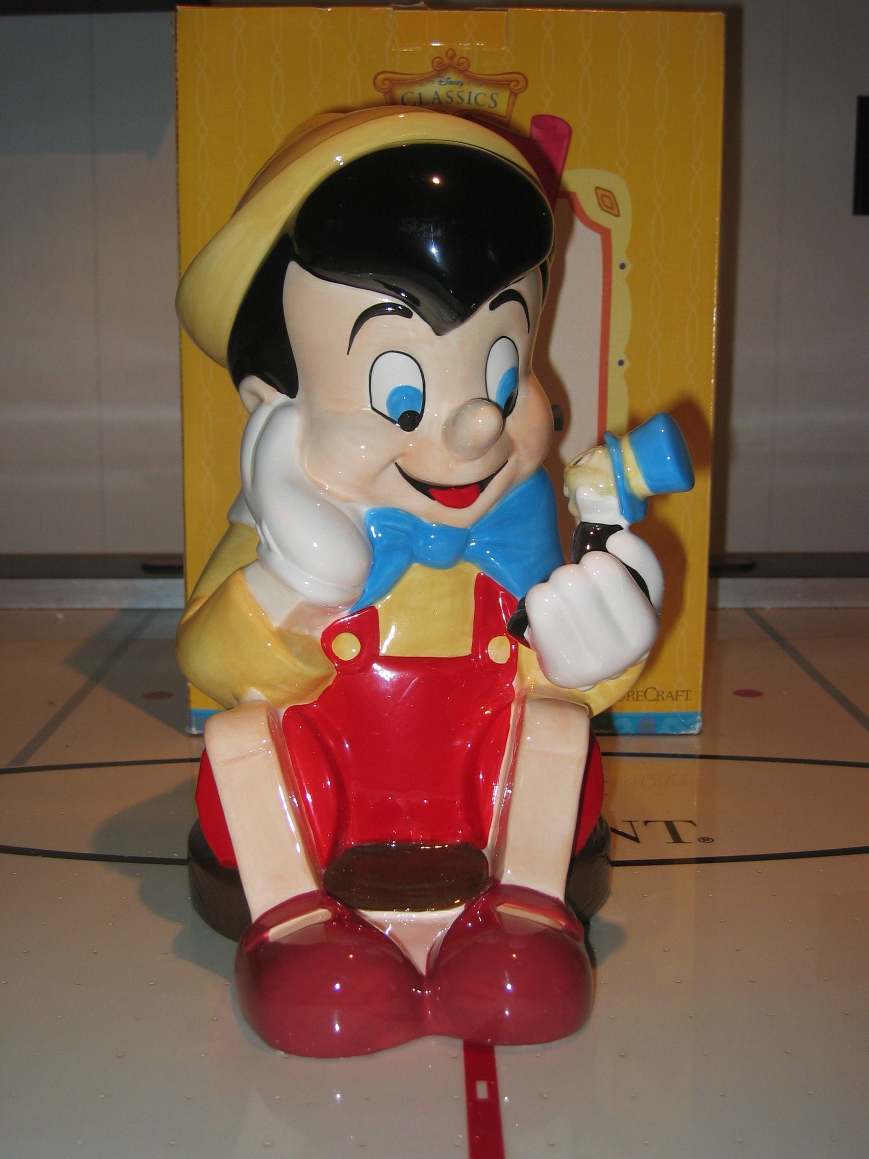 Detail Pinocchio Cookie Jar Nomer 3