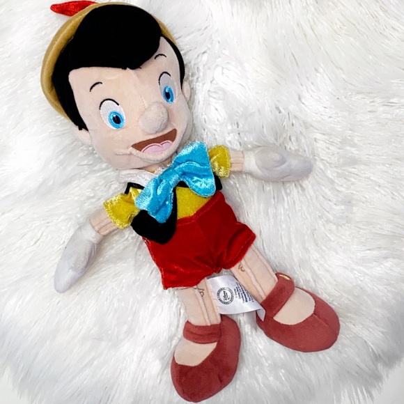 Detail Pinocchio Doll Disney Store Nomer 20