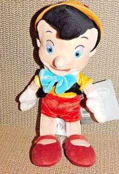 Detail Pinocchio Doll Disney Store Nomer 21