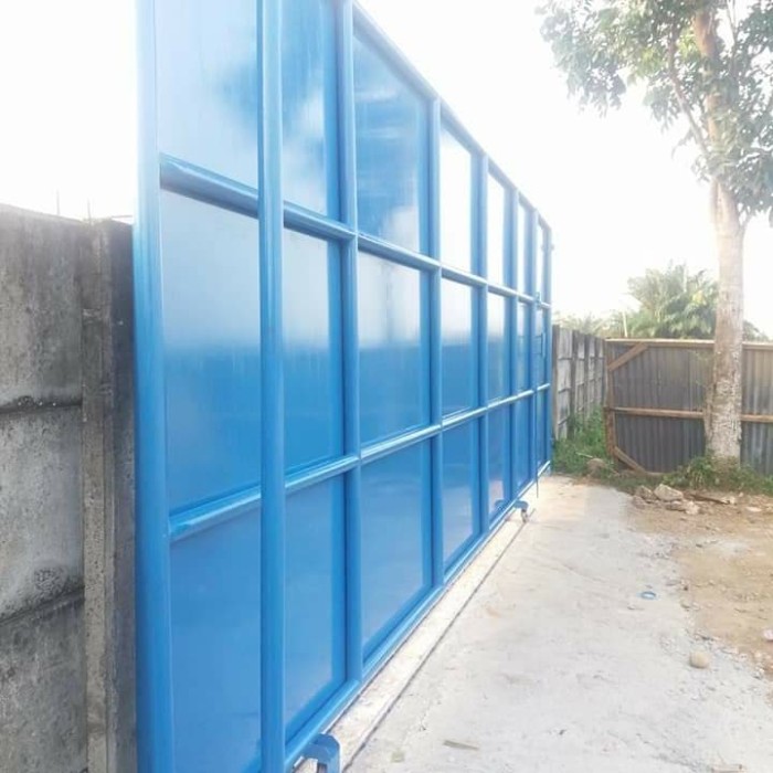 Pintu Gerbang Gudang - KibrisPDR