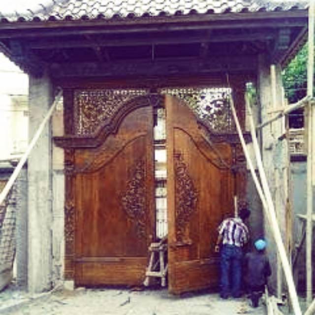 Detail Pintu Gerbang Kayu Klasik Nomer 10