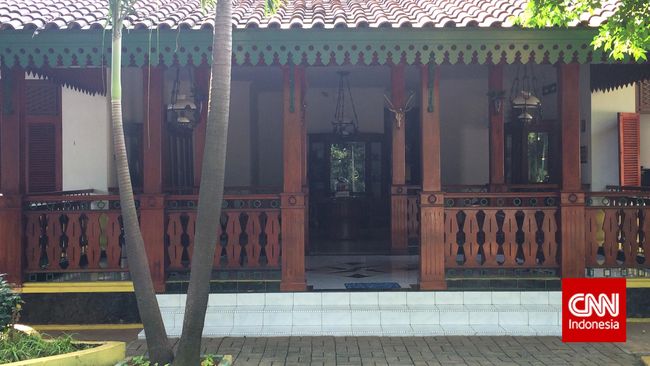 Detail Pintu Rumah Betawi Nomer 21