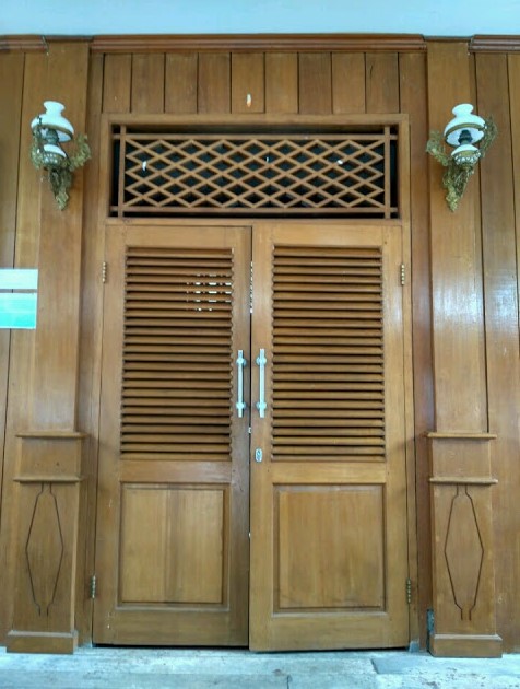 Detail Pintu Rumah Betawi Nomer 5