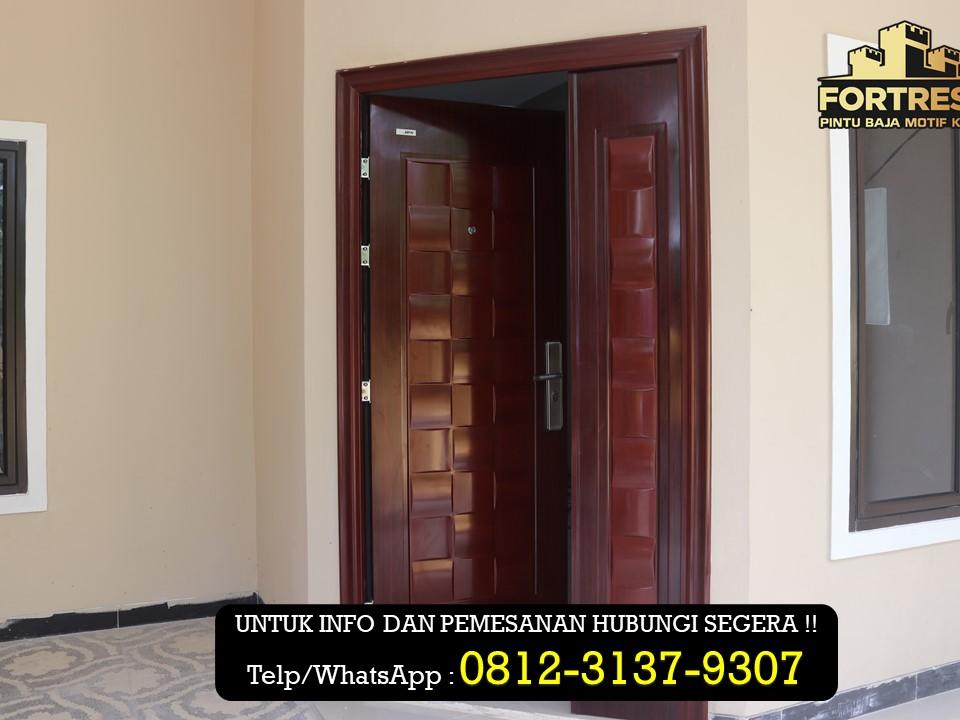 Detail Pintu Rumah Warna Abu Abu Nomer 38