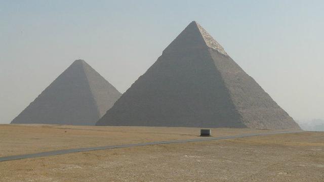 Detail Piramid Gambar Piramida Unik Nomer 13