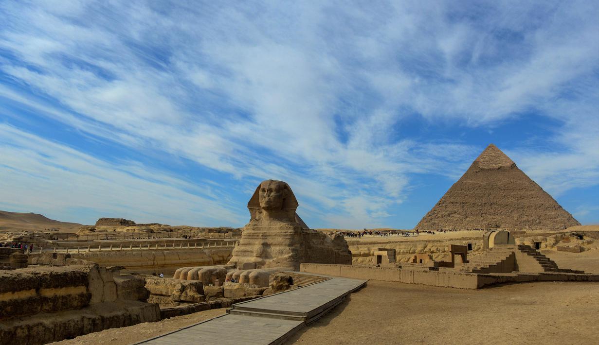 Detail Piramida Dan Sphinx Nomer 23