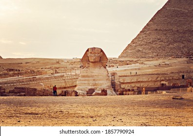 Detail Piramida Dan Sphinx Nomer 47