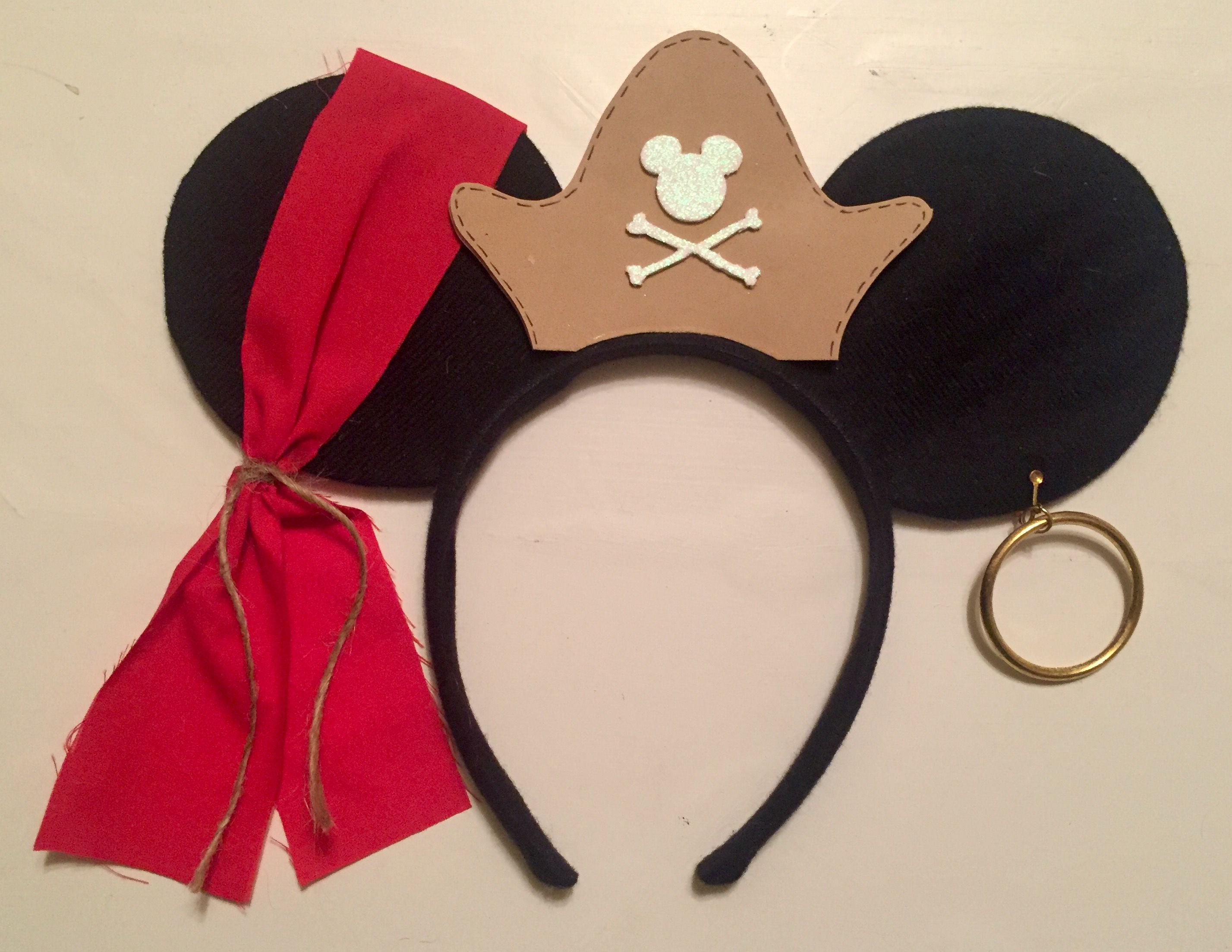 Detail Pirate Mickey Mouse Ears Nomer 2
