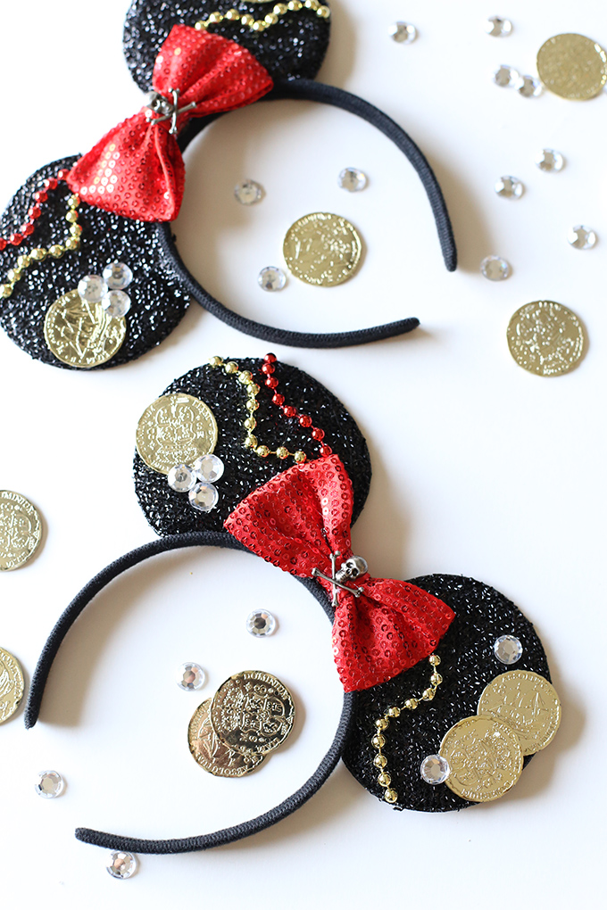 Detail Pirate Mickey Mouse Ears Nomer 36