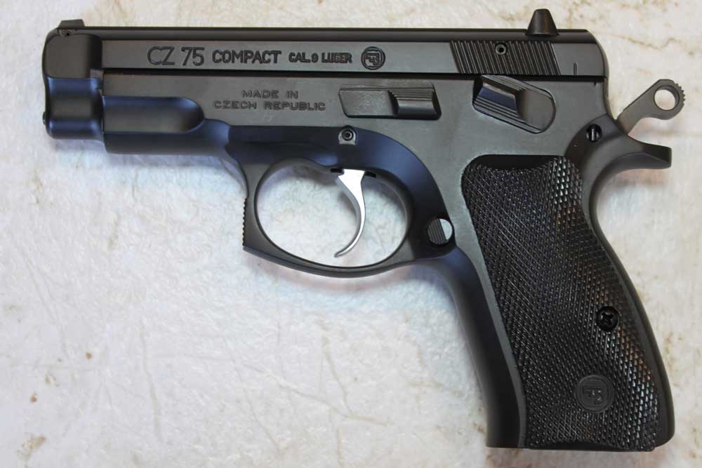 Detail Pistol Cz 75 Nomer 8