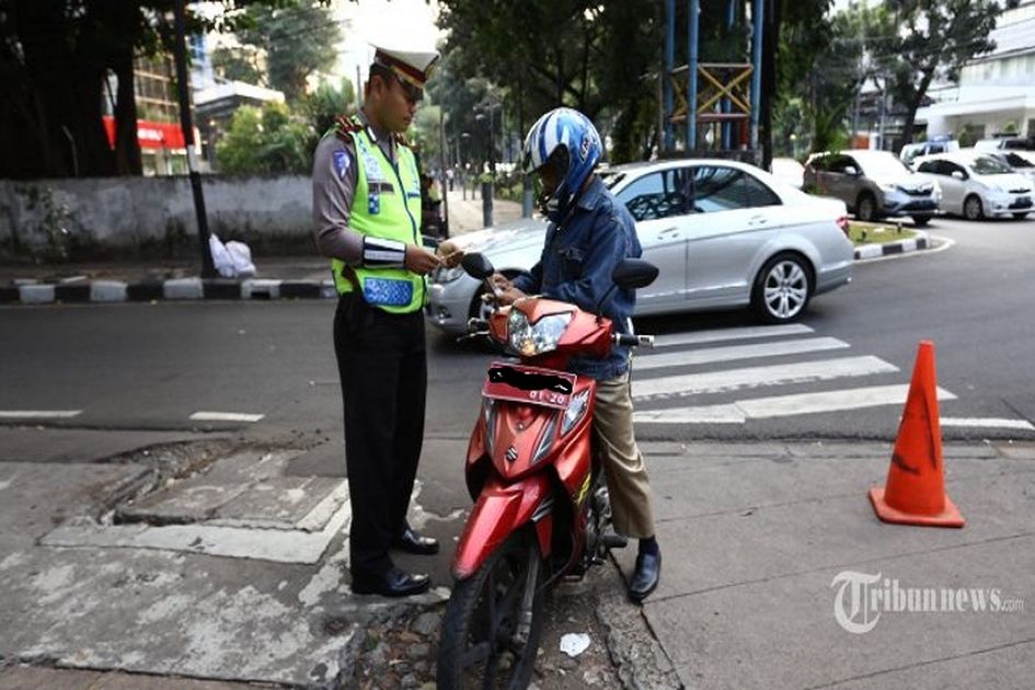 Detail Plat Nomor Kendaraan Thailand Nomer 35