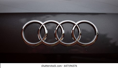 Detail Audi Car Logo Nomer 48