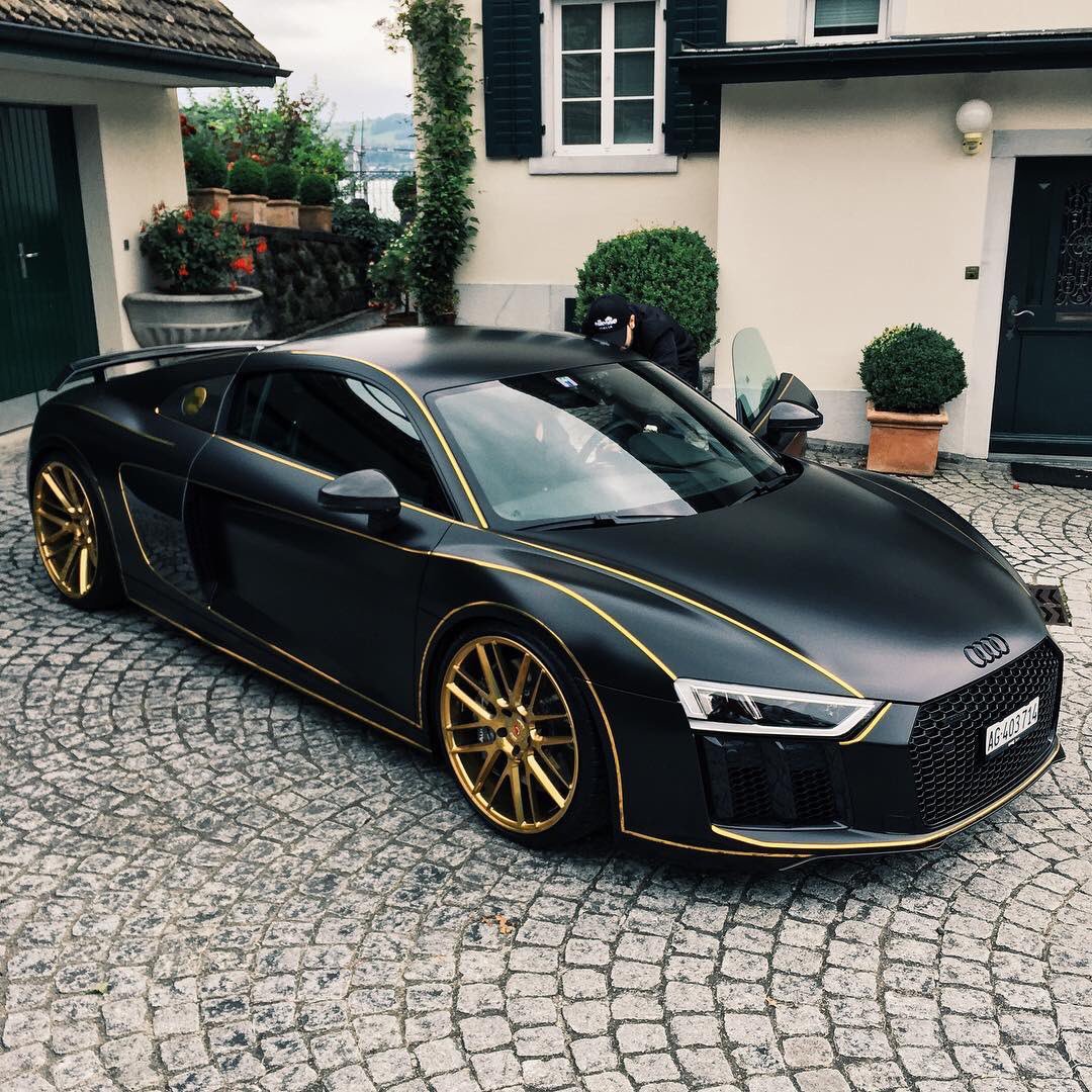 Detail Audi R8 Matte Black Nomer 29