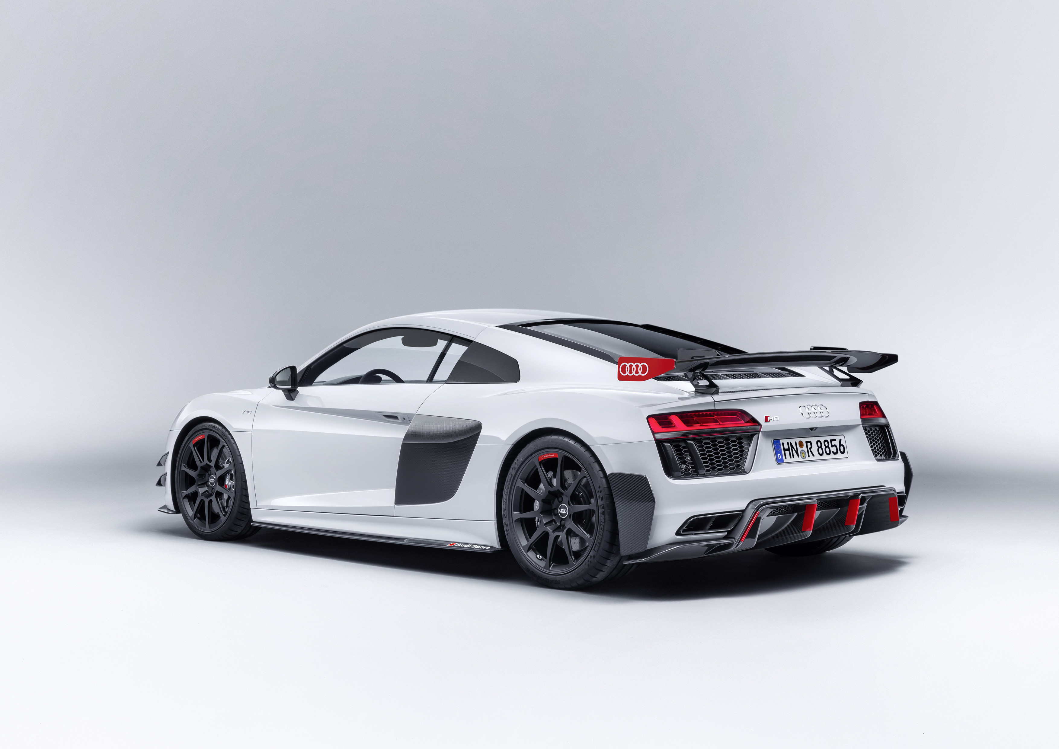 Detail Audi R8 Sport Nomer 6