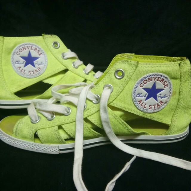 Detail Avril Lavigne Converse Nomer 43