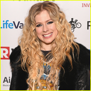Detail Avril Lavigne Download Nomer 48