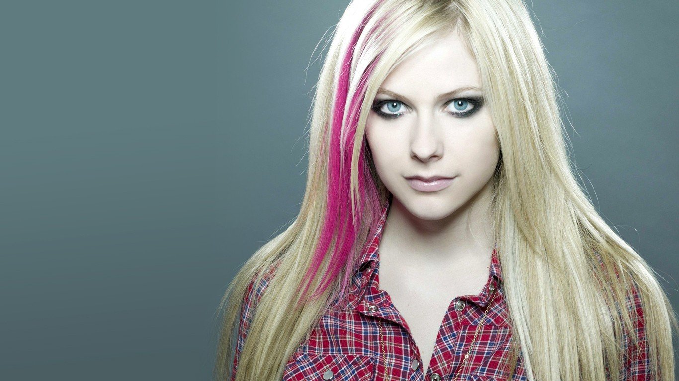 Detail Avril Lavigne Hd Nomer 6