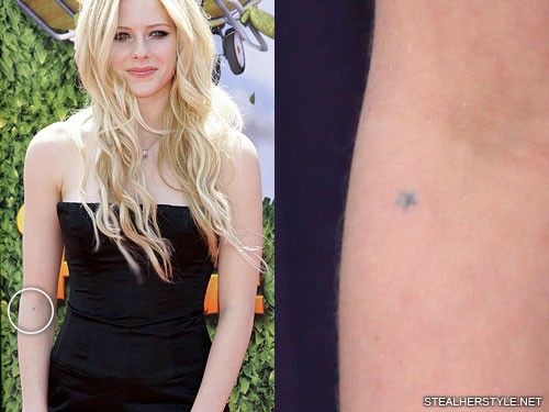 Detail Avril Lavigne Star Tattoo Nomer 21