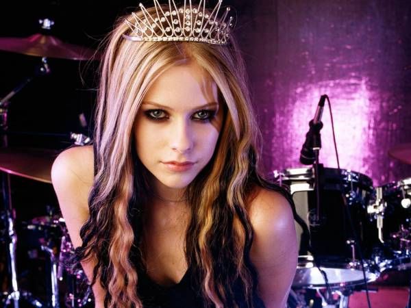 Detail Avril Lavigne Vegan Nomer 12