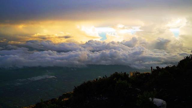 Detail Awan Pagi Hari Nomer 27