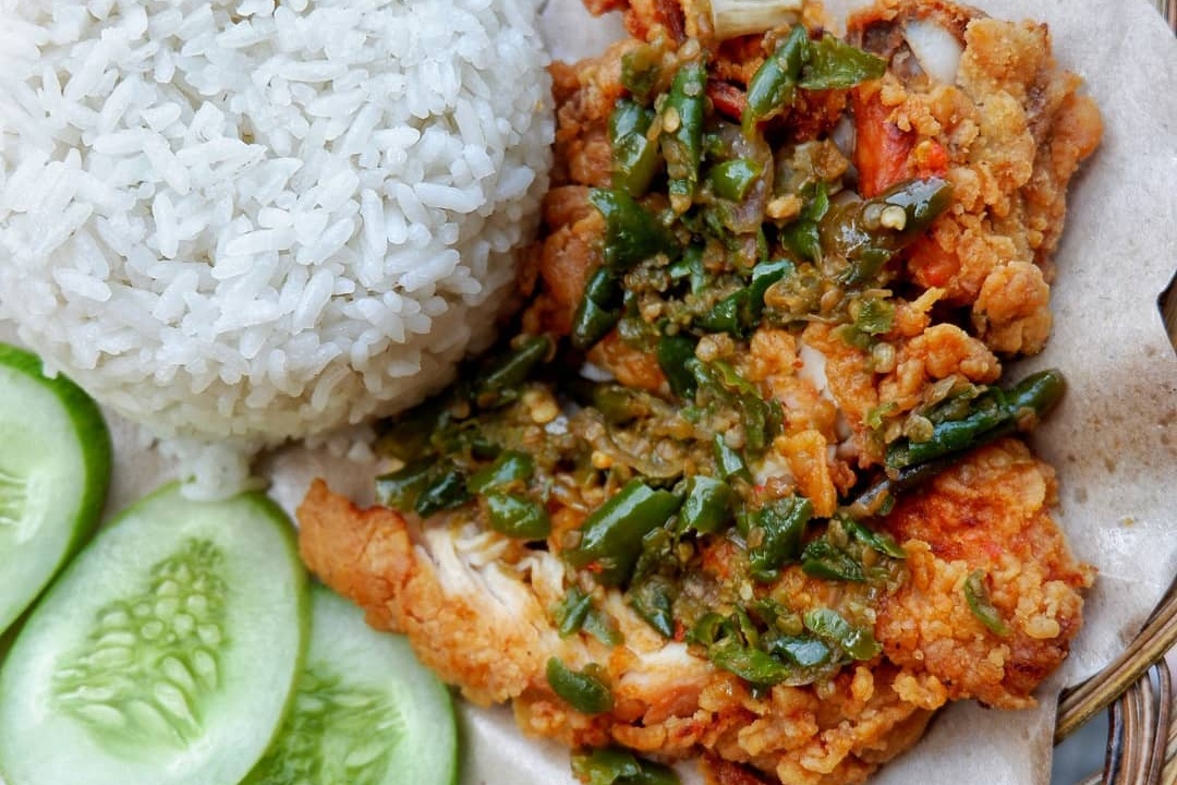Detail Ayam Geprek Sambal Ijo Png Nomer 13