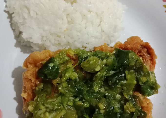 Detail Ayam Geprek Sambal Ijo Png Nomer 18