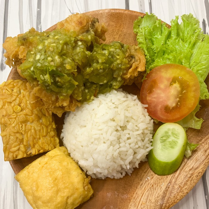Detail Ayam Geprek Sambal Ijo Png Nomer 47