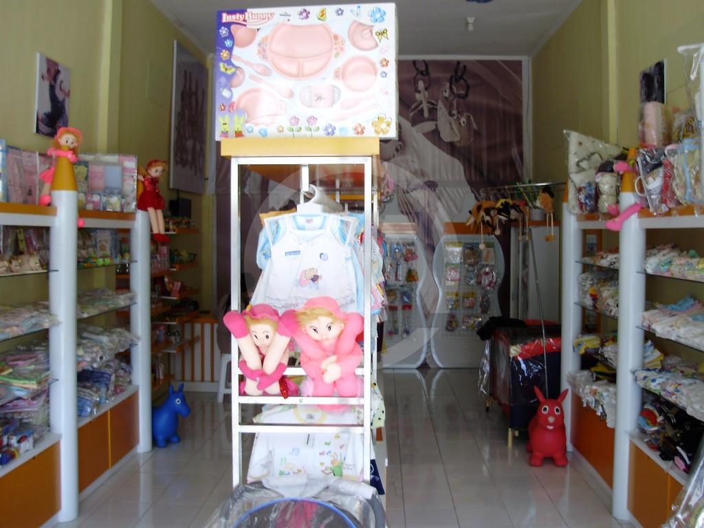 Detail Baby Shop Desain Toko Baju Anak Minimalis Nomer 14