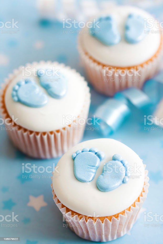 Detail Baby Shower Cake With Footprints Nomer 15