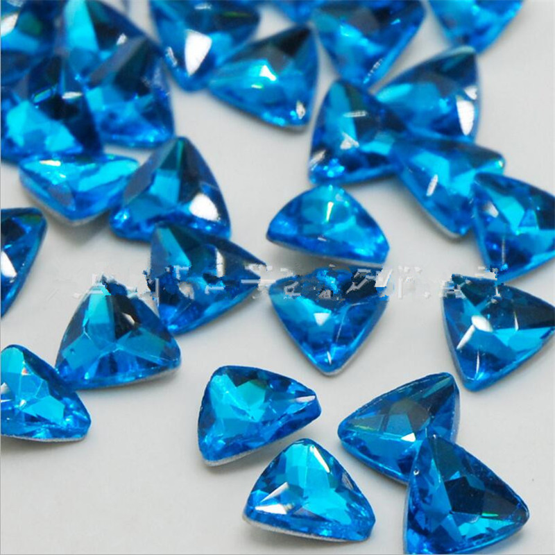 Detail Diamond Warna Biru Nomer 23