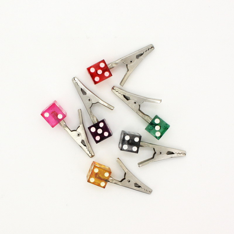 Detail Dice Roach Clip Nomer 3