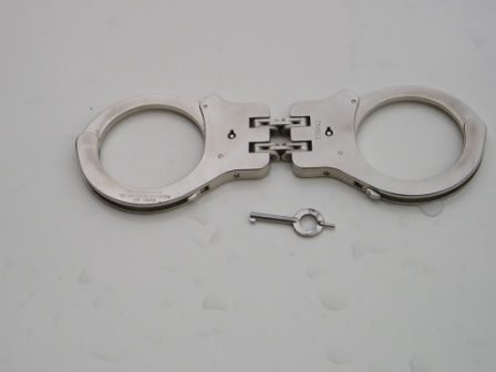 Detail Different Types Of Handcuffs Nomer 40
