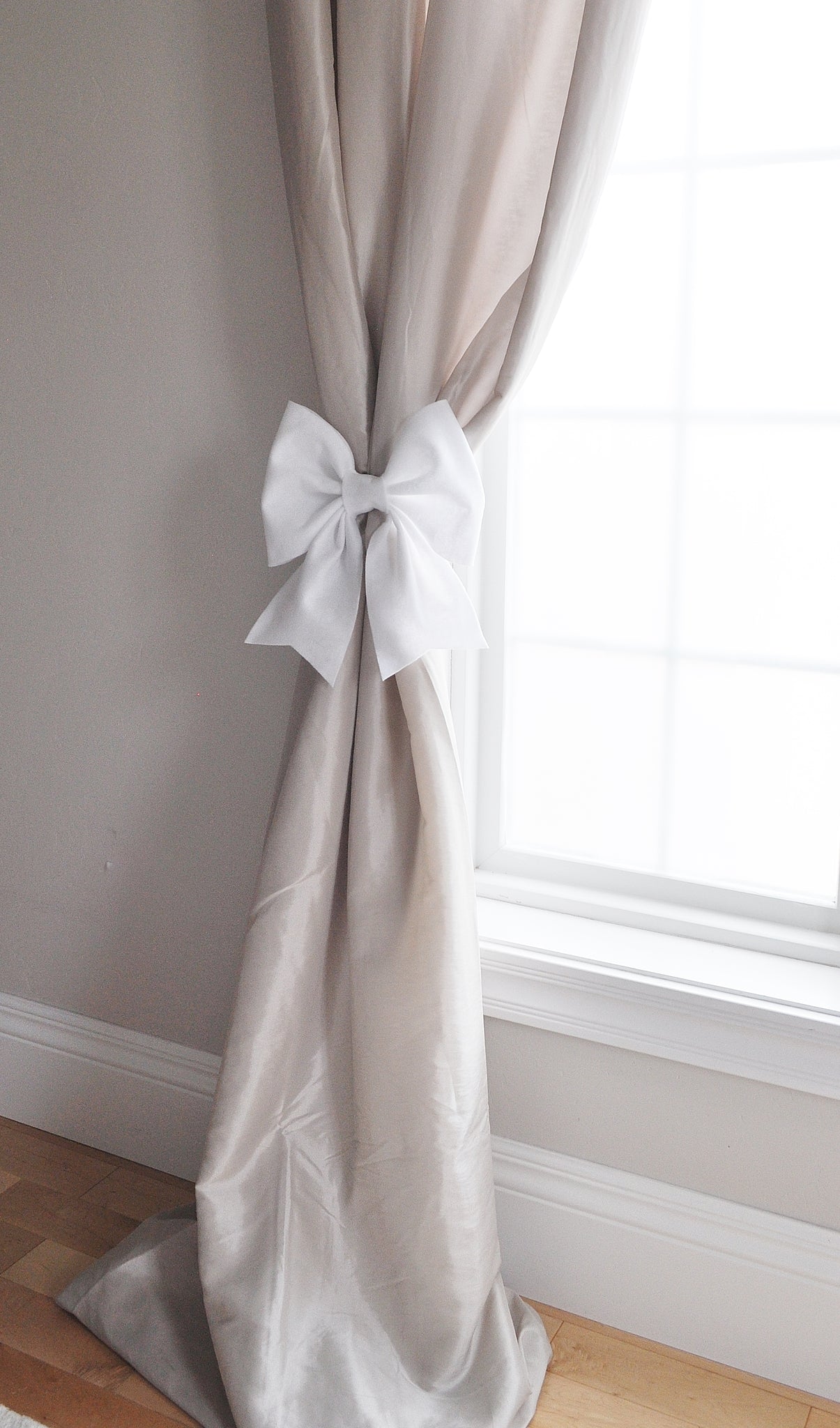 Detail Plum And Bow Curtains Nomer 37