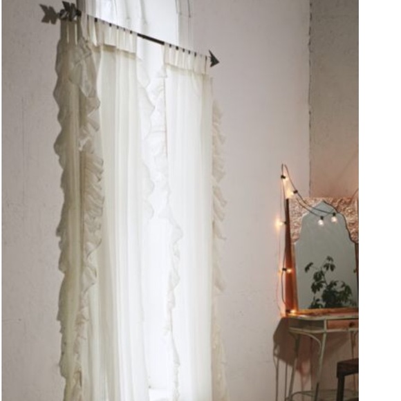 Detail Plum Bow Curtains Nomer 14