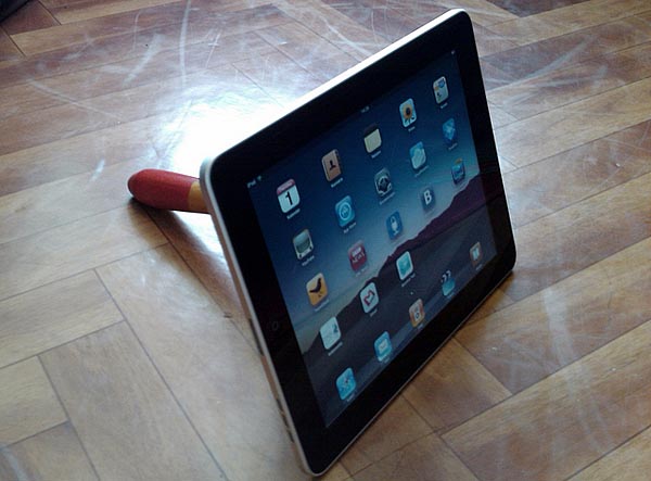 Detail Plunger Iphone Stand Nomer 19