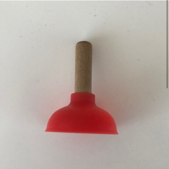 Detail Plunger Iphone Stand Nomer 41